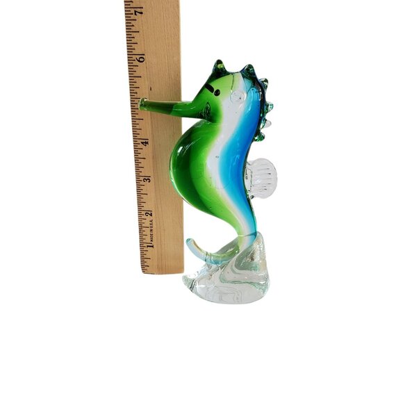 Dynasty Gallery Seahorse Figurine Blown Art Glass Blue Green Seaside Decor 5.75" - Picture 6 of 10